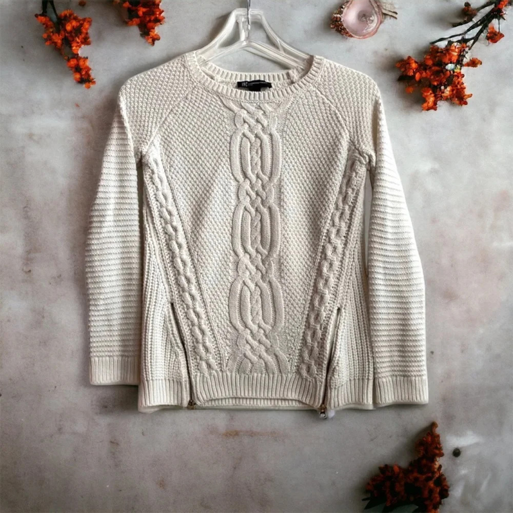 INC International Concepts Petite White Knit Scoop Neck Sweater Gold Zipper